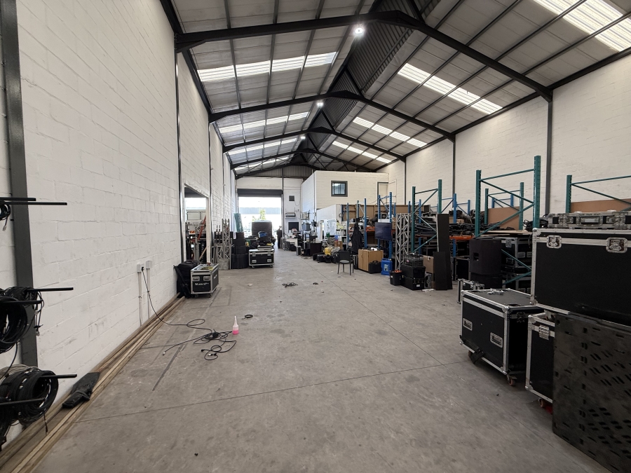 To Let commercial Property for Rent in Rivergate Western Cape